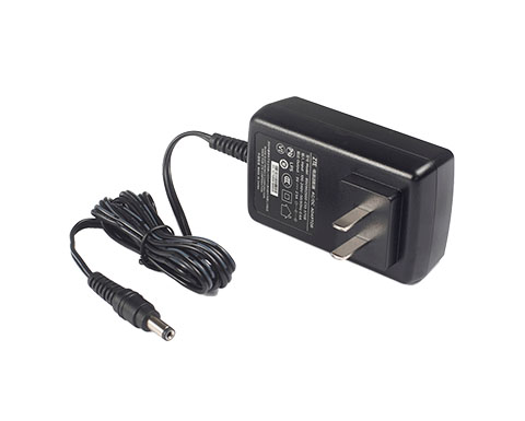 手臺電源適配器 AC881